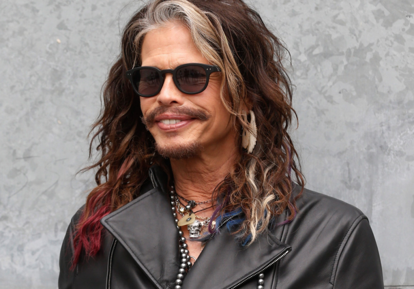 Steven Tyler is now an ordained minister, would happily officiate